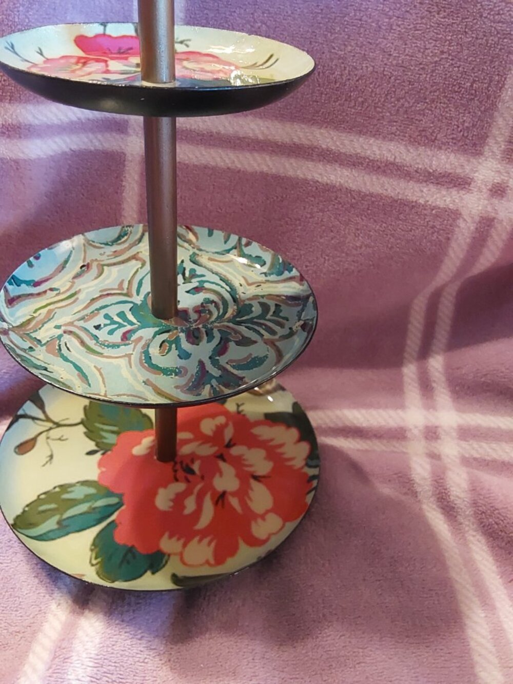 3 TIER STACKING TRAY FLORAL PATTERN BEAUTIFUL - Picture 11 of 12